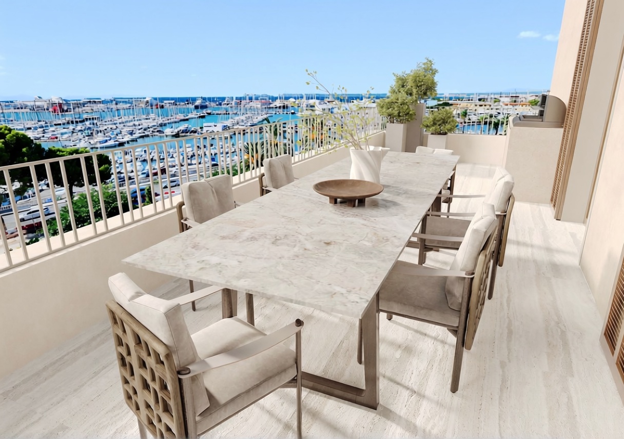 Beachfront duplex in Palma de Mallorca