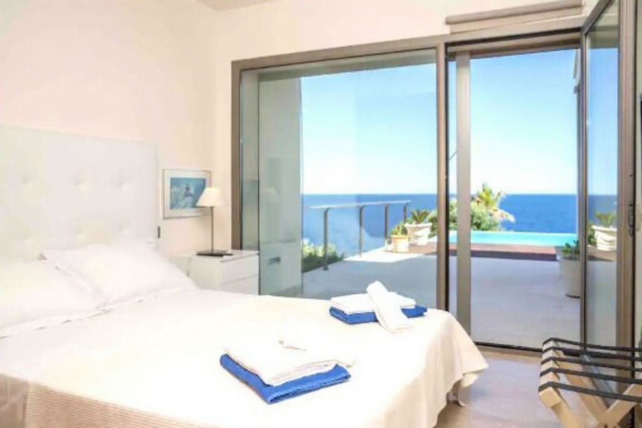 Chalet mit direkter Strandzugang in Manacor — Schlafzimmer
