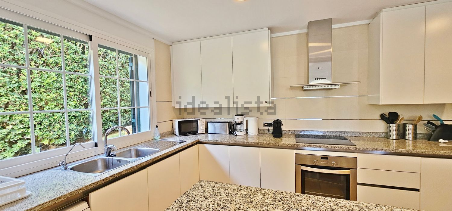 Chalet with direct beach access in Santanyí — Kitchen