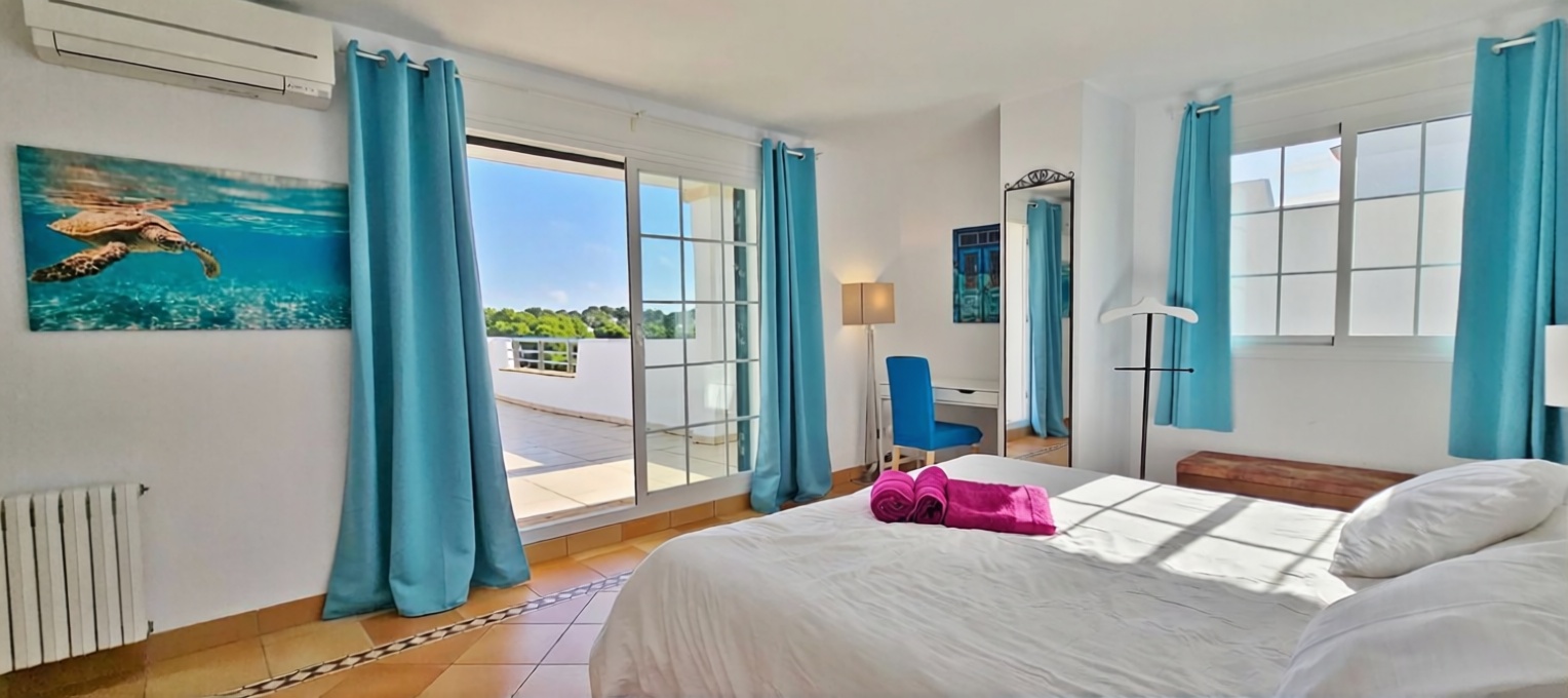 Chalet avec accès direct à la plage à Santanyí — Chambre