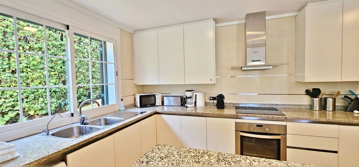 Chalet avec accès direct à la plage à Santanyí — Cuisine