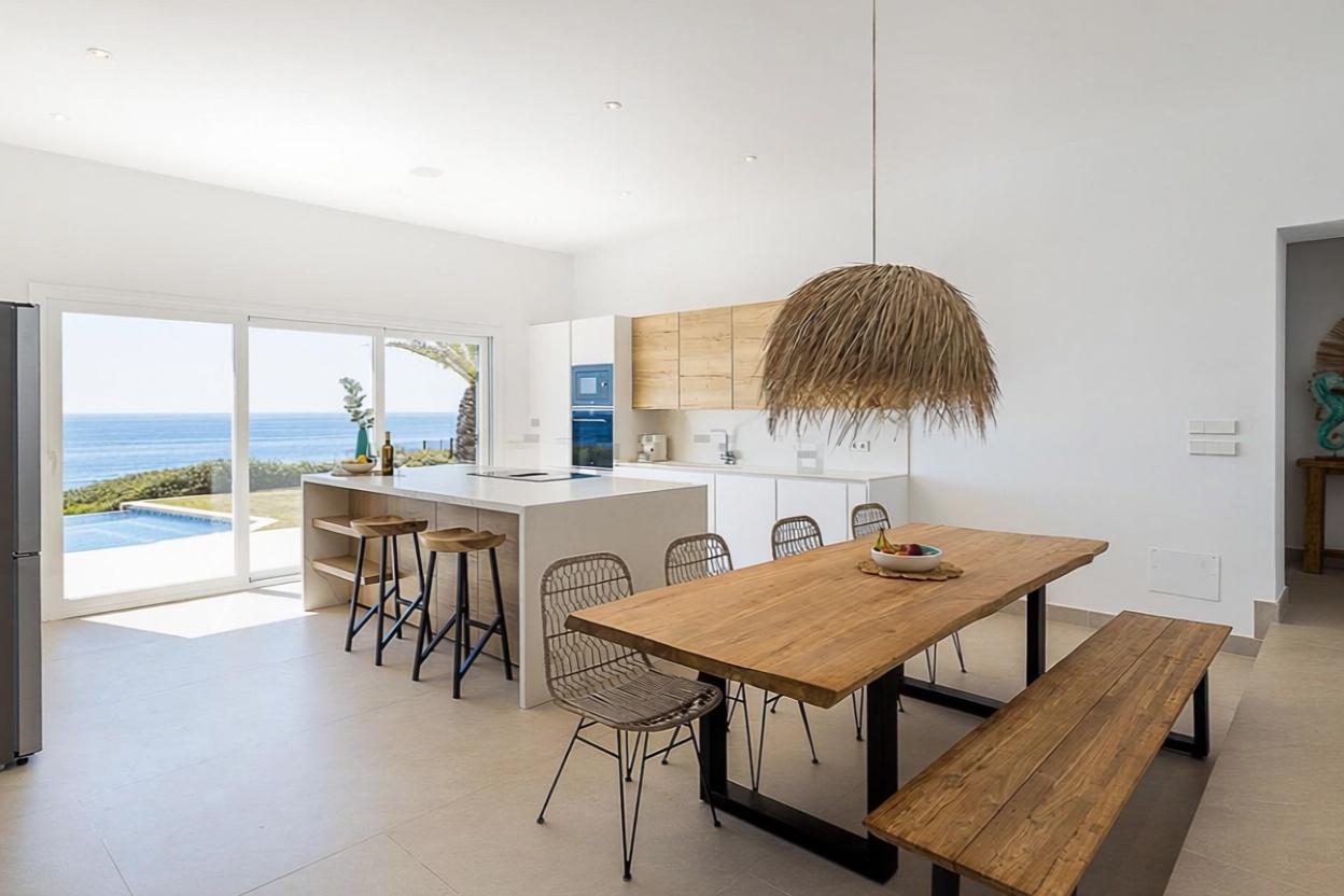 Chalet with direct beach access in Felanitx — Kitchen
