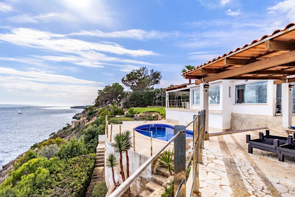 Chalet with direct beach access in Llucmajor