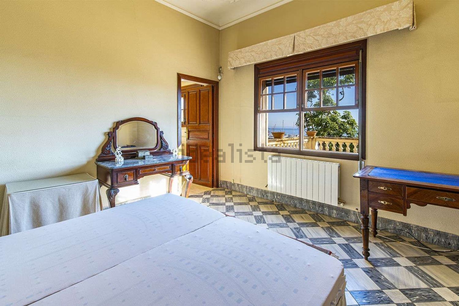 Chalet avec accès direct à la plage à Palma de Mallorca — Chambre