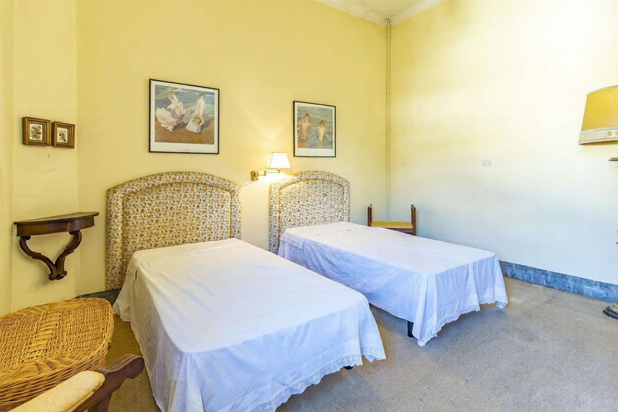 Chalet com acesso direto à praia em Palma de Mallorca — Quarto