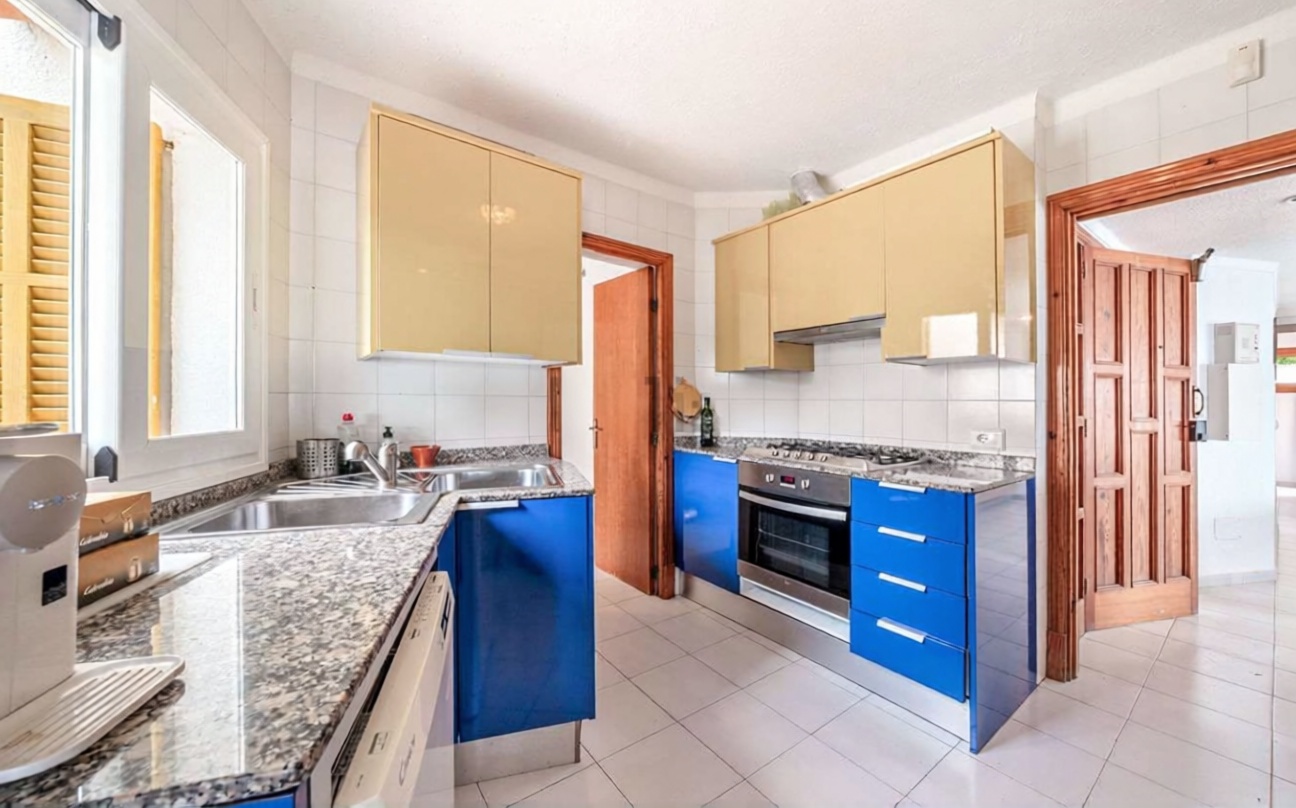 Chalet mit direkter Strandzugang in Llucmajor — Küche