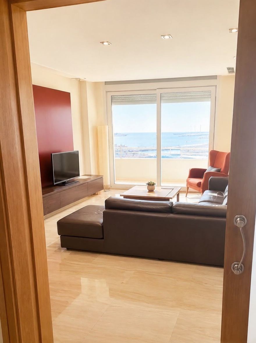 Beachfront flat in Portbou — Living room