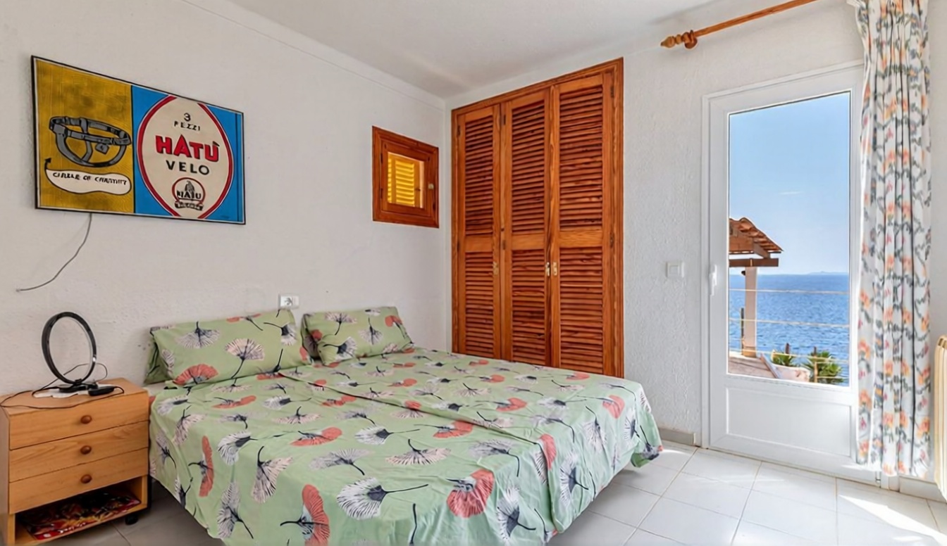 Chalet mit direkter Strandzugang in Llucmajor — Schlafzimmer