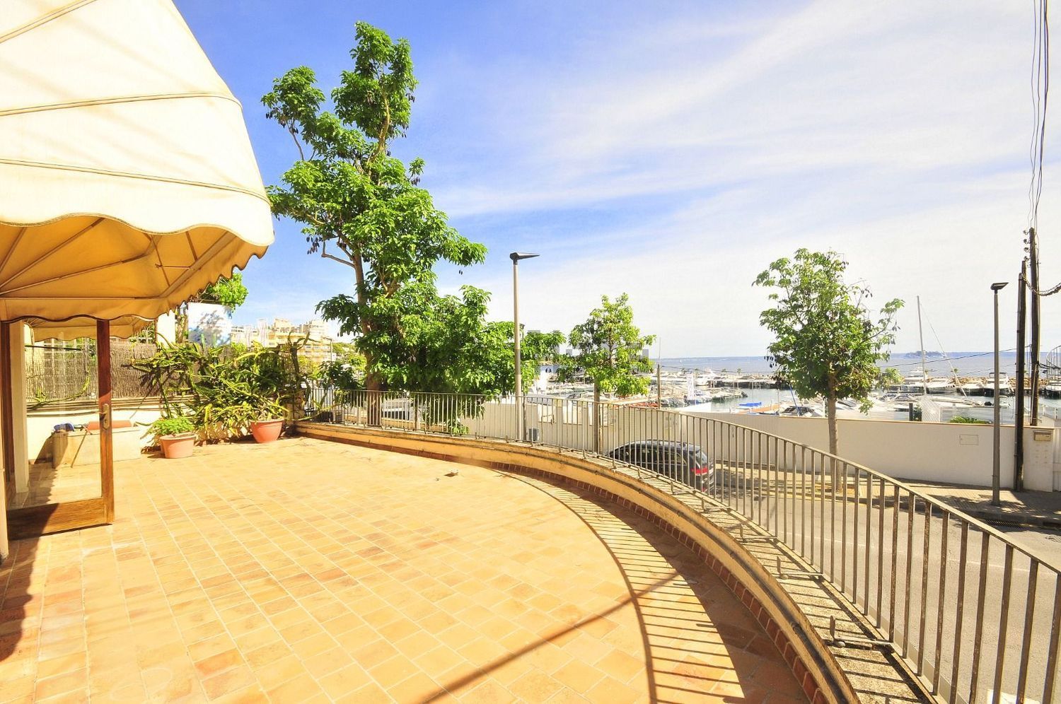 Chalet avec accès direct à la plage à Palma de Mallorca — Terrasse mer