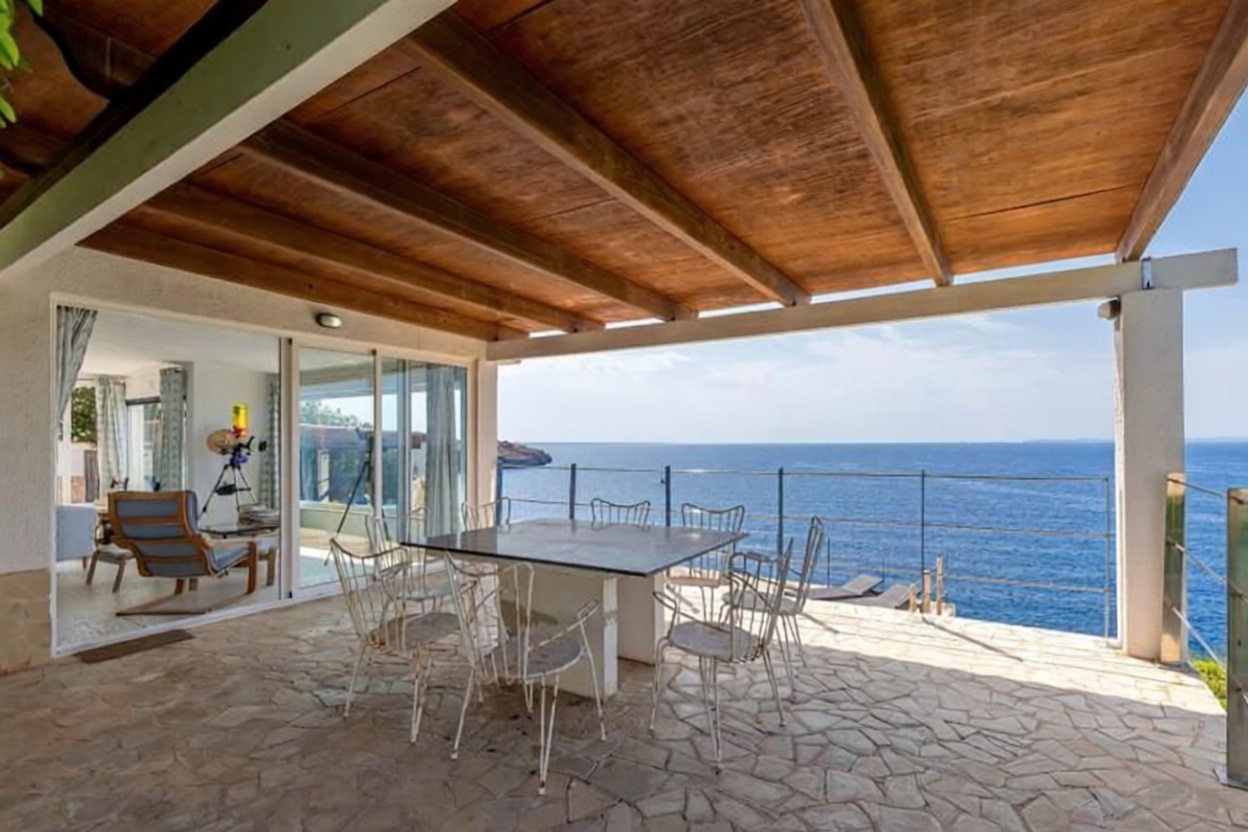 Chalet with direct beach access in Llucmajor