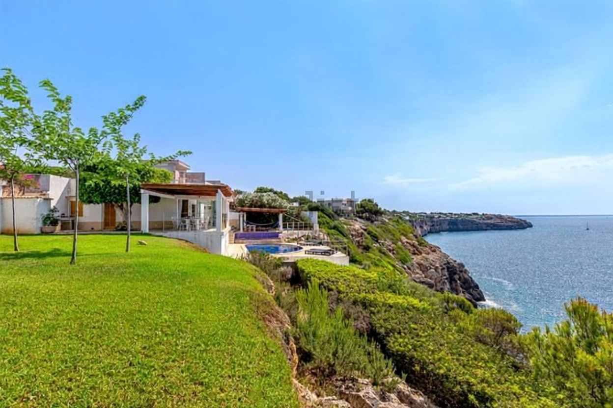Chalet con acceso directo a playa en Llucmajor — Vista mar