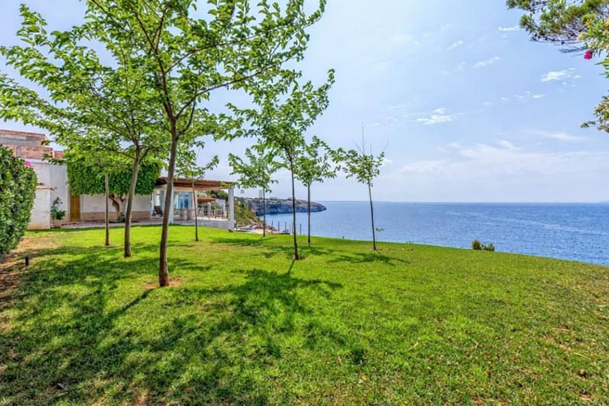Chalet con acceso directo a playa en Llucmajor — Vista mar