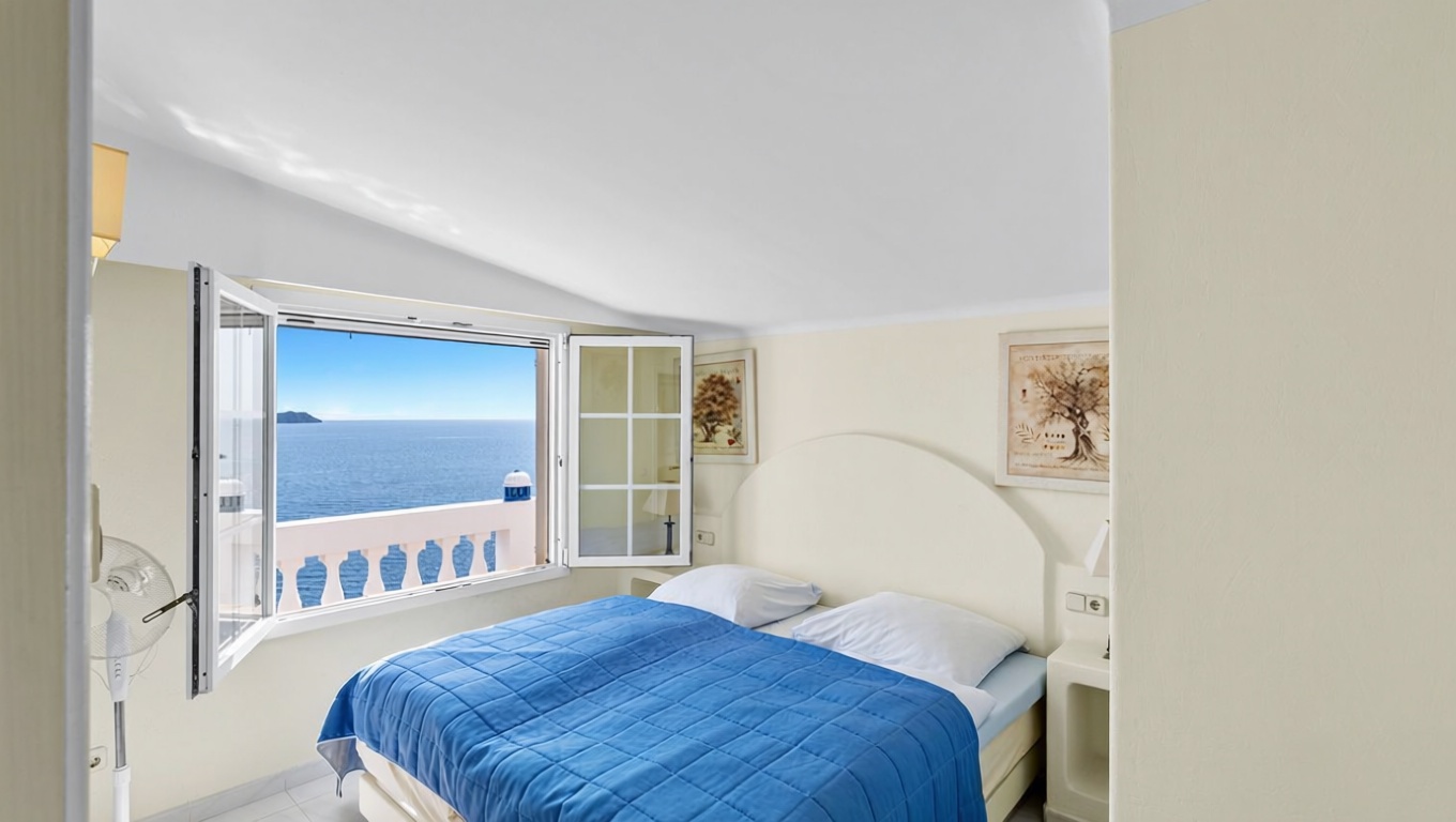 Chalet mit direkter Strandzugang in Calvià — Schlafzimmer