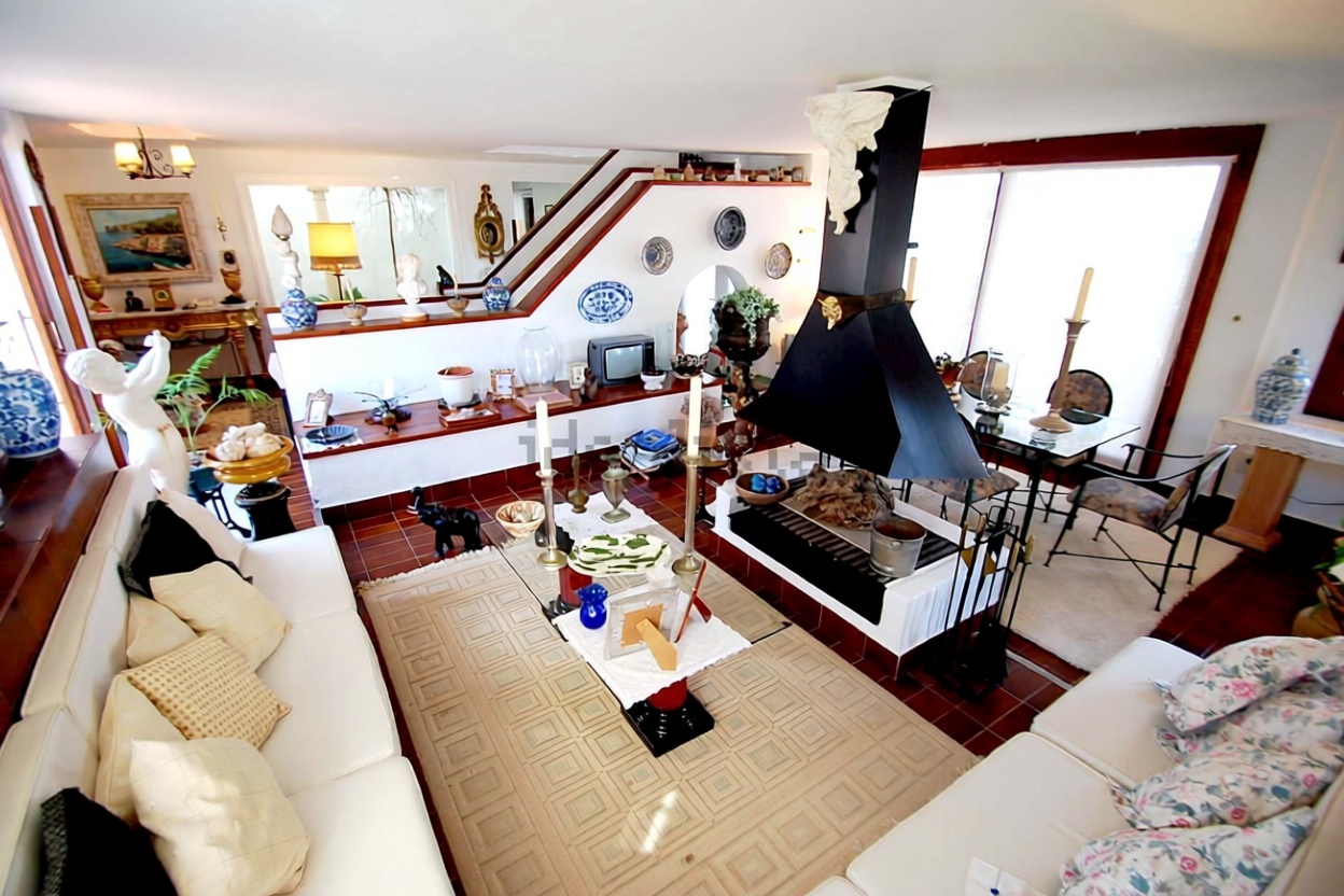 Chalet mit direkter Strandzugang in Llucmajor — Wohnzimmer