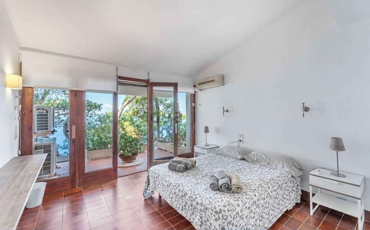 Chalet com acesso direto à praia em Llucmajor — Quarto