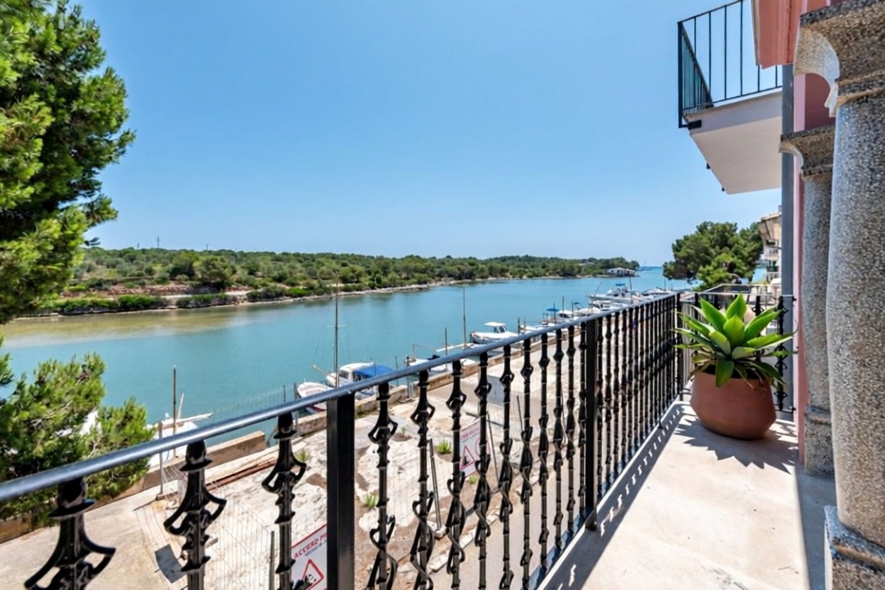 House with direct beach access in Felanitx