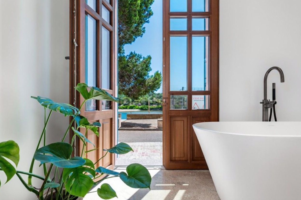 House with direct beach access in Felanitx — Bathroom