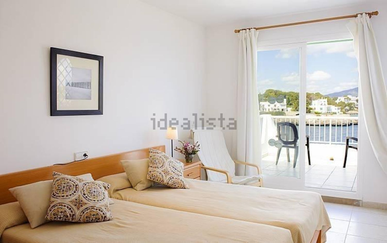 Chalet with direct beach access in Santanyí — Bedroom