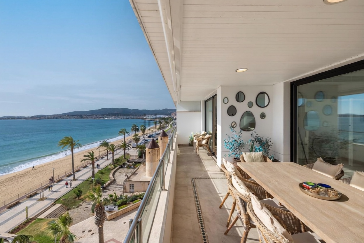 Beachfront flat in Palma de Mallorca