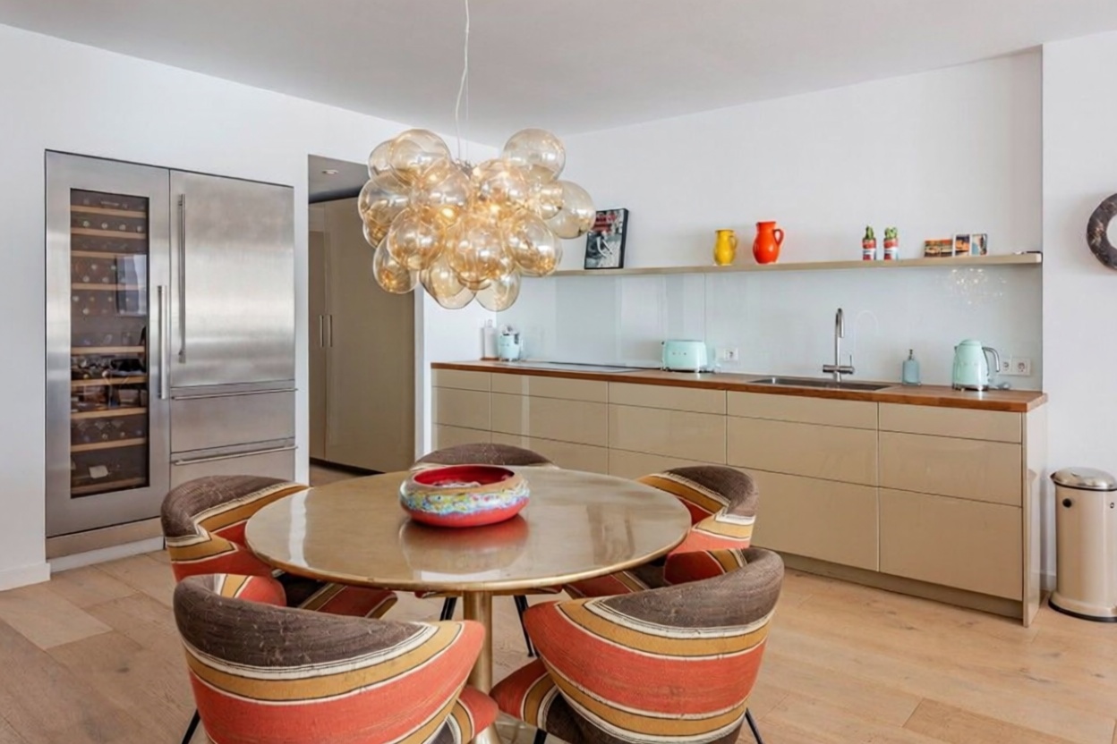 Beachfront flat in Palma de Mallorca — Bedroom