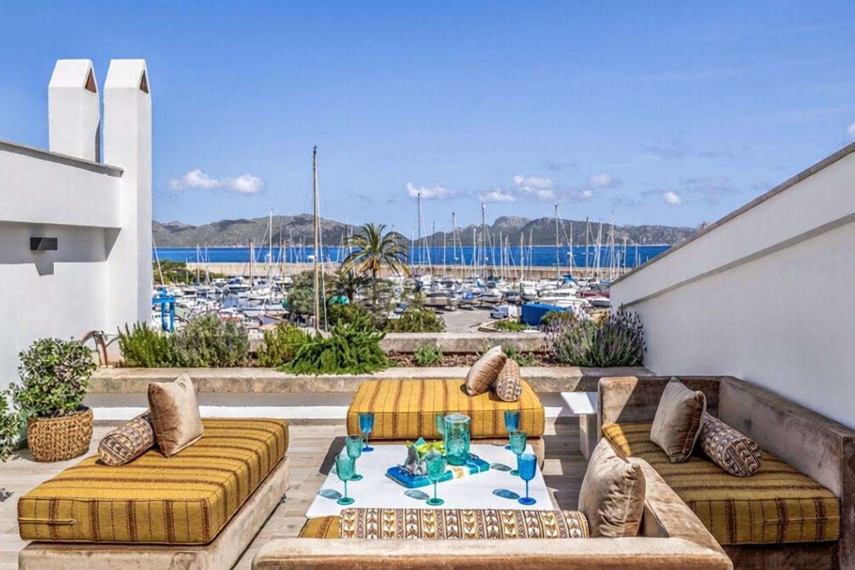 Chalet mit direkter Strandzugang in Alcúdia