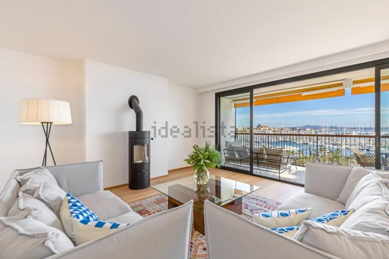 Wohnung in erste Strandlinie in Palma de Mallorca — Wohnzimmer