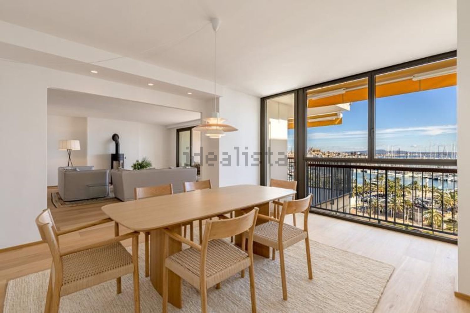Wohnung in erste Strandlinie in Palma de Mallorca — Esszimmer