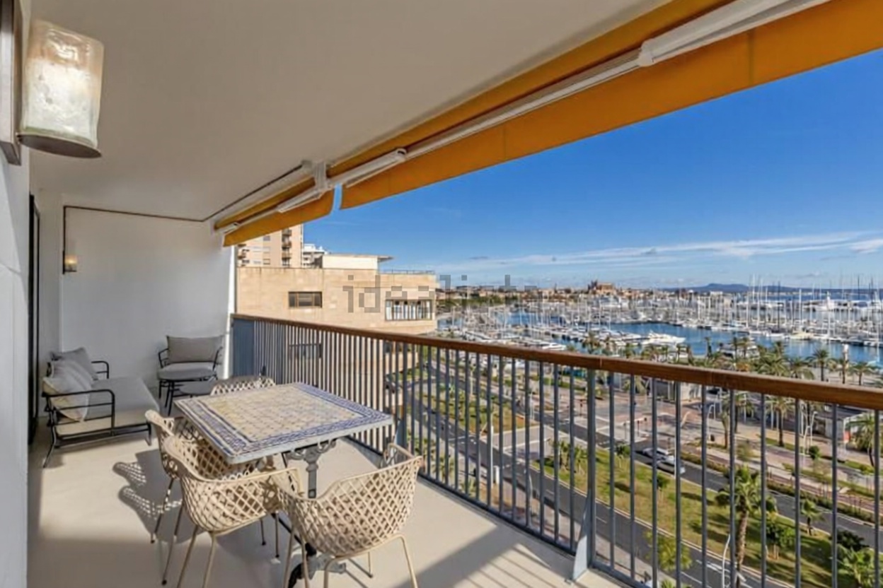 Beachfront flat in Palma de Mallorca