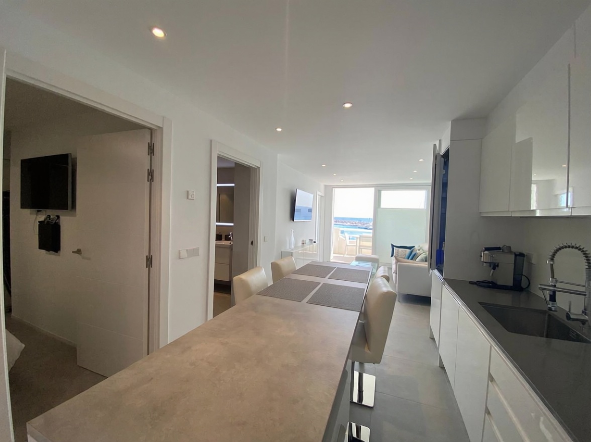 Apartamento em primeira linha de praia em Calvià — Cozinha