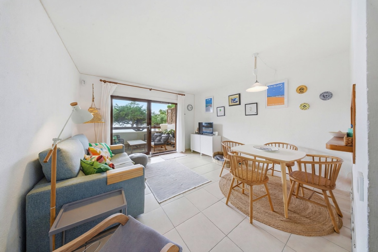 Wohnung in erste Strandlinie in Andratx — Wohnzimmer