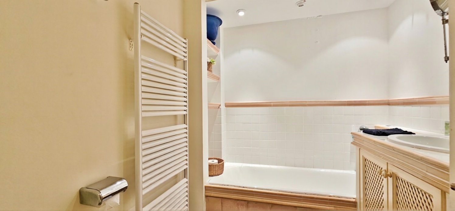 Beachfront duplex in Santanyí — Bathroom