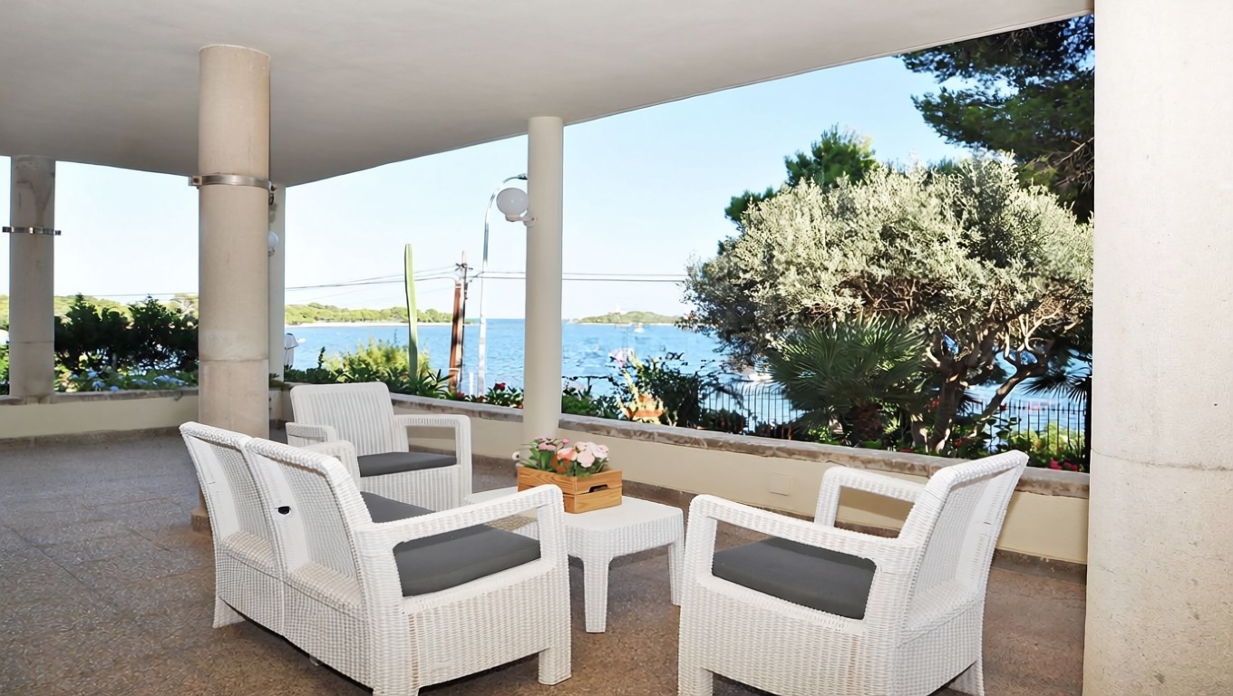 Beachfront flat in Alcúdia