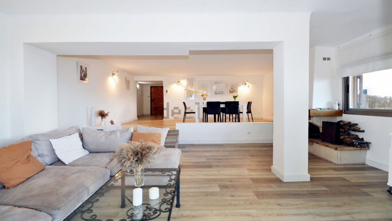 Beachfront flat in Alcúdia — Living room