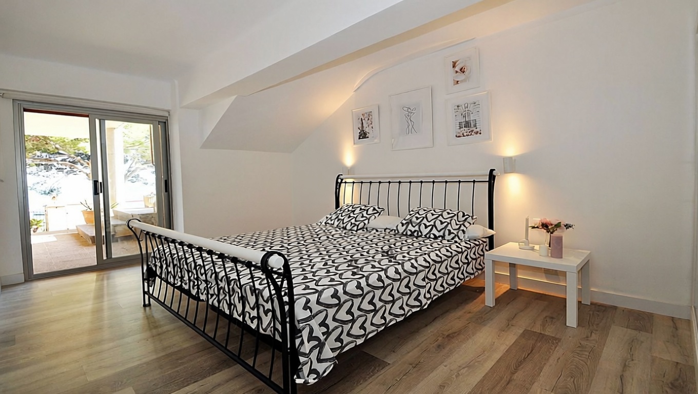 Beachfront flat in Alcúdia — Bedroom