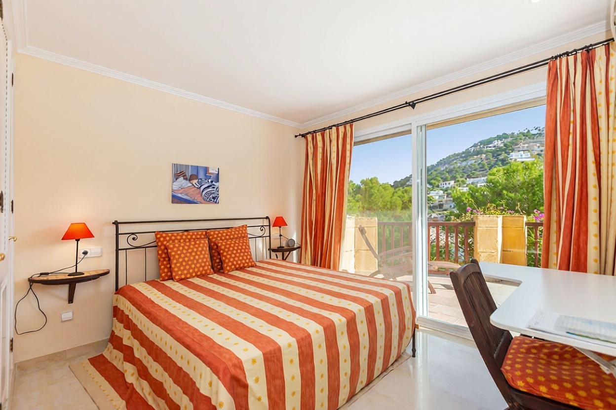 Chalet mit direkter Strandzugang in Andratx — Schlafzimmer