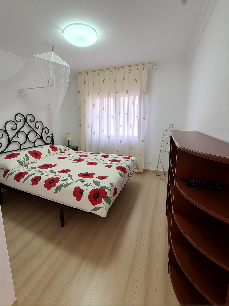 Beachfront flat in Calvià — Bedroom