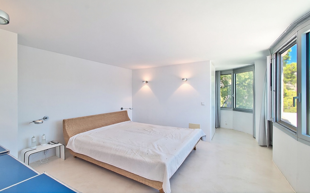 Beachfront flat in Andratx — Bedroom