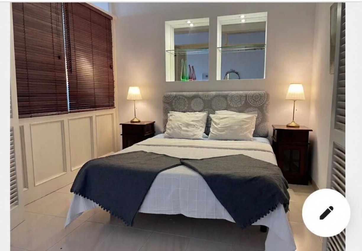 Beachfront flat in Palma de Mallorca — Bedroom