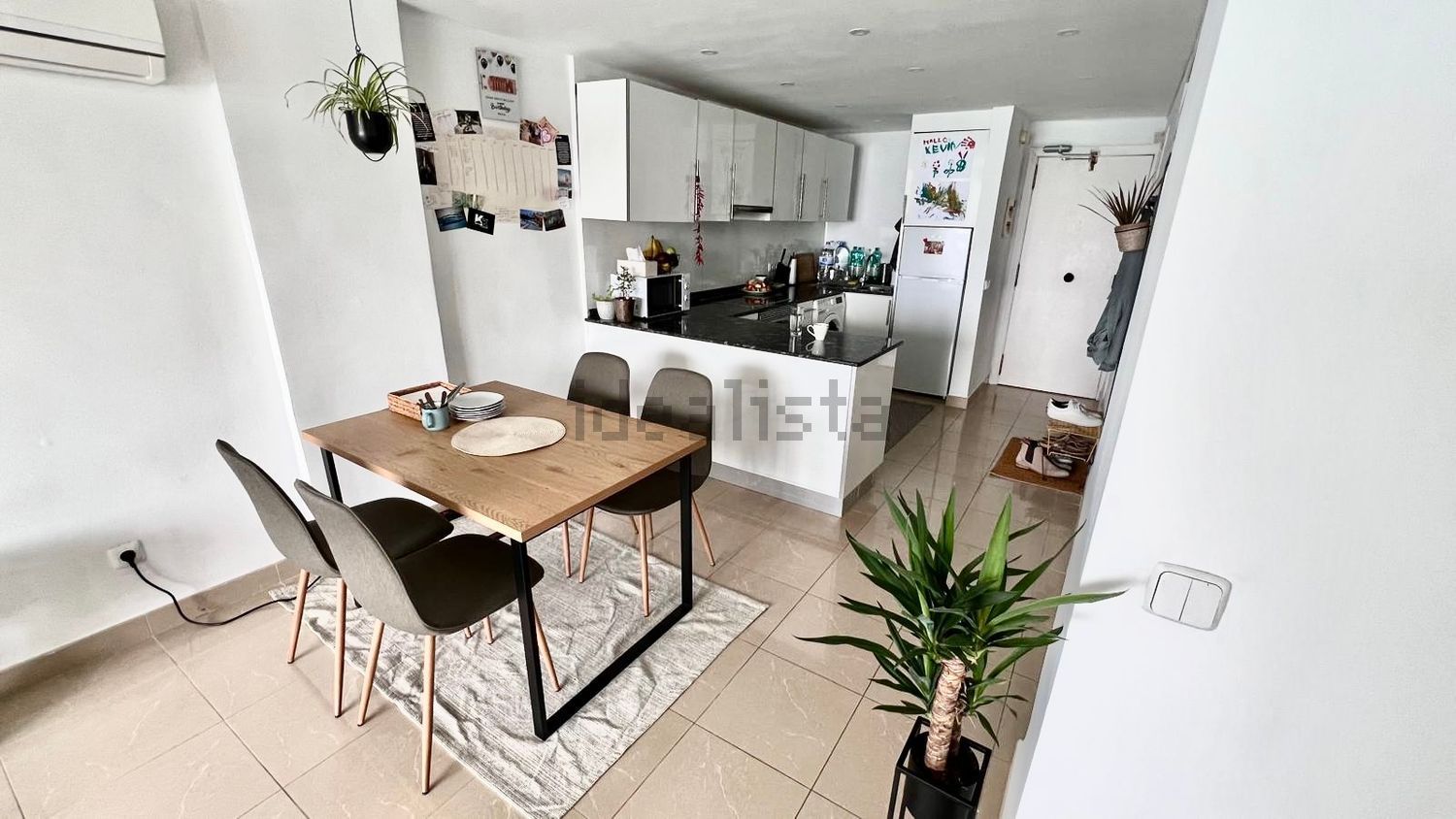 Piso en primera línea de playa en Calvià — Comedor