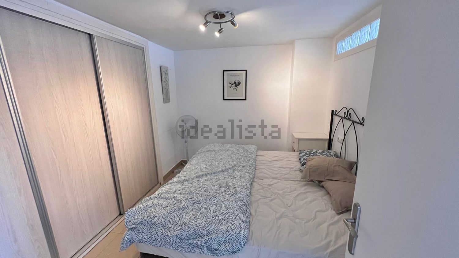 Piso en primera línea de playa en Calvià — Dormitorio