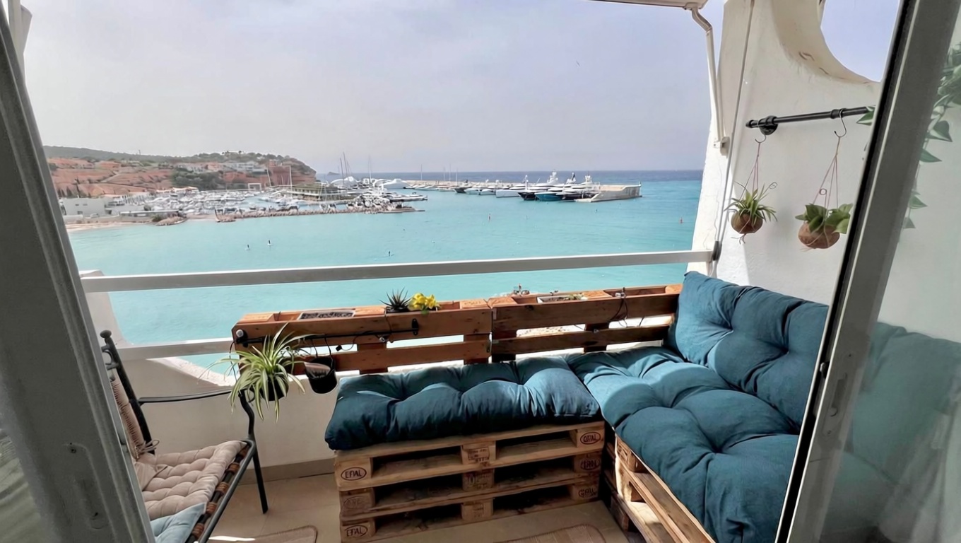 Beachfront flat in Calvià