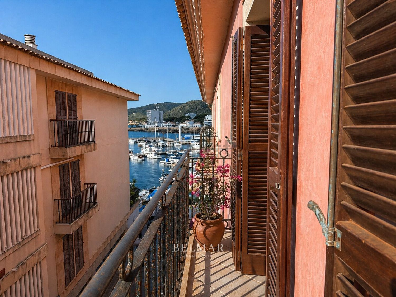 Apartamento em primeira linha de praia em Capdepera