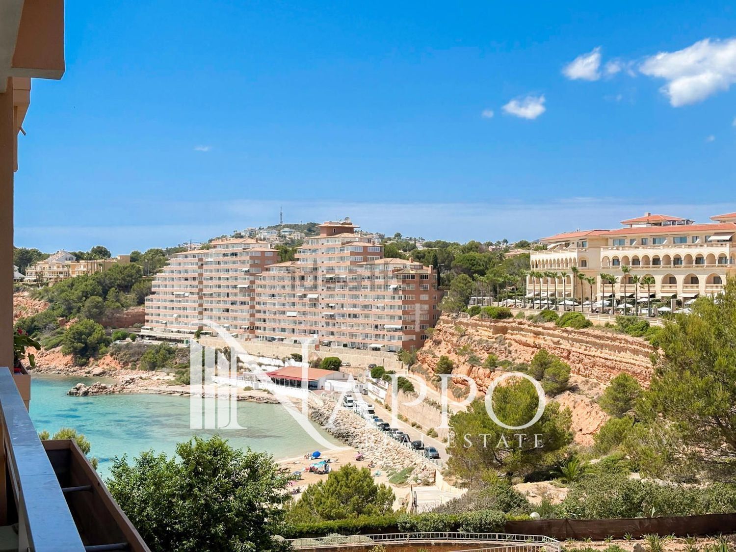 Piso en primera línea de playa en Calvià — Vista mar