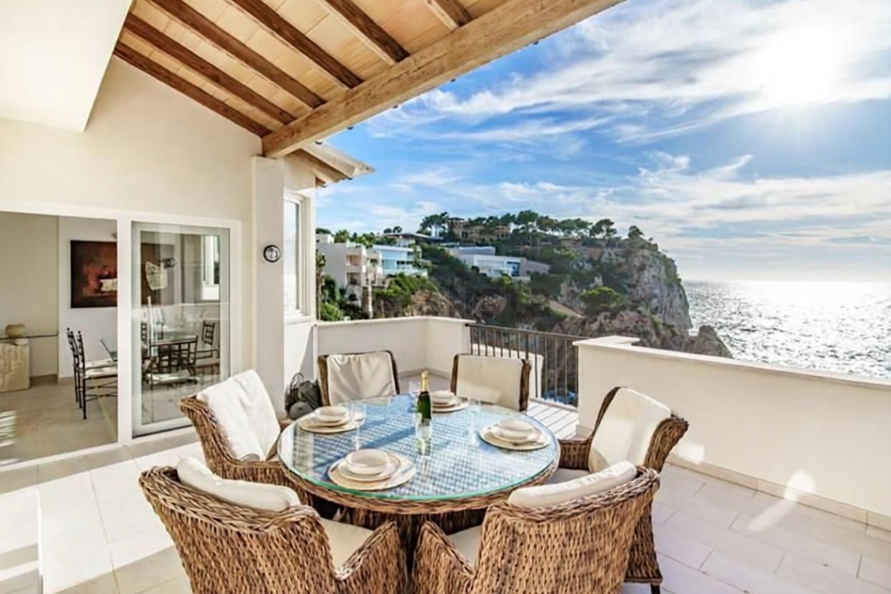 Beachfront flat in Calvià