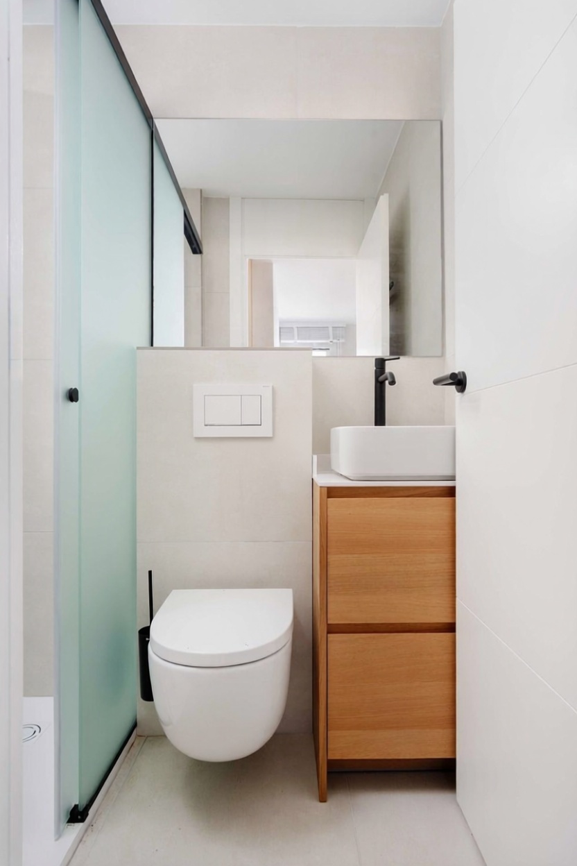 Beachfront flat in Andratx — Bathroom