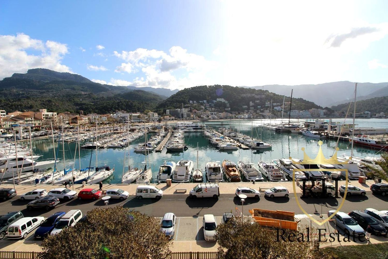 Flat for sale frontline beach in Soller