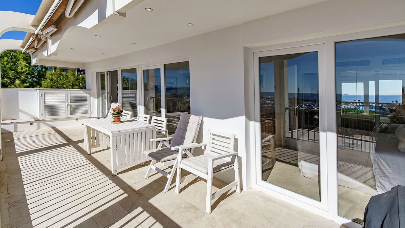 Beachfront flat in Calvià