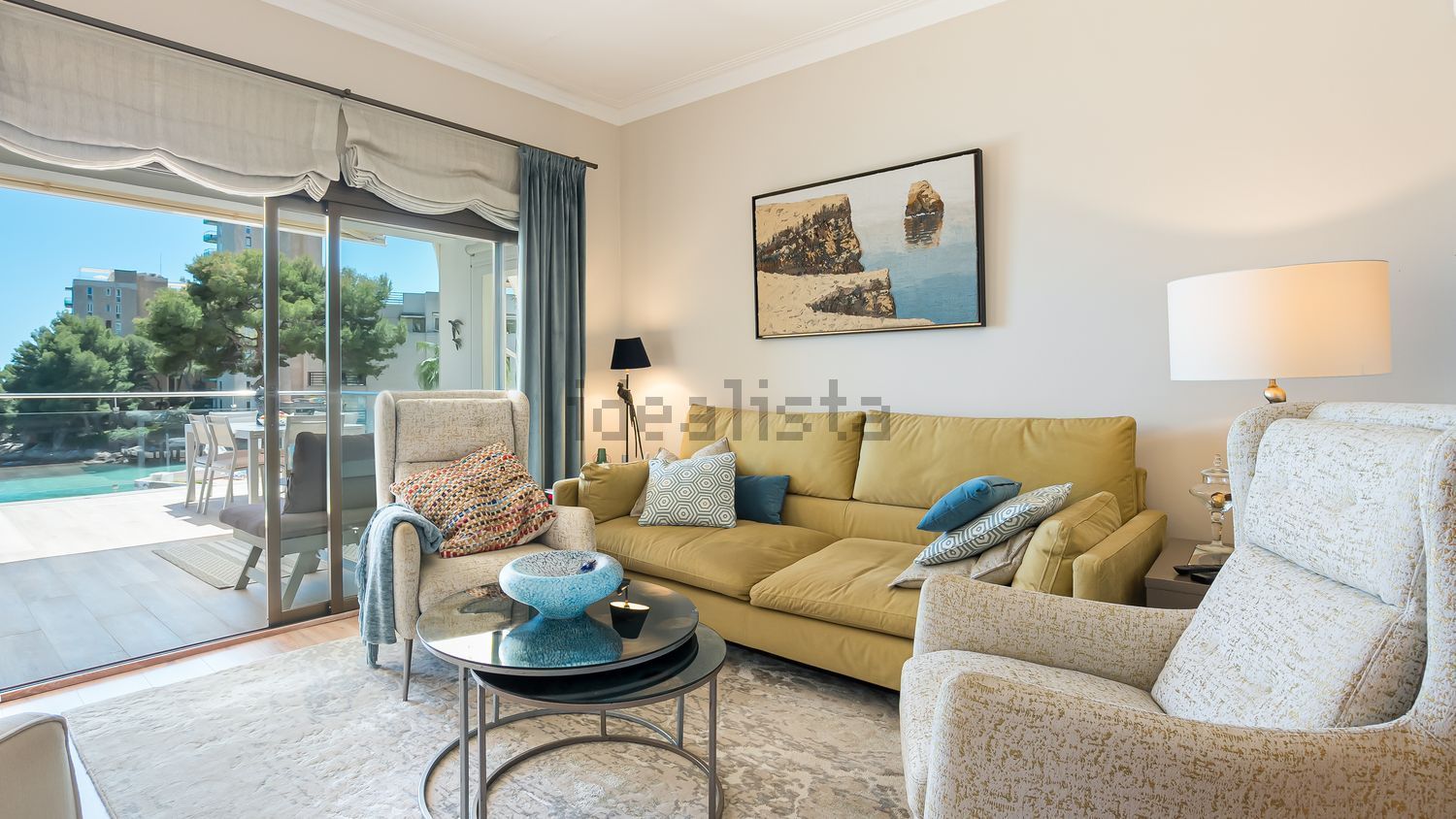 Beachfront flat in Calvià — Kitchen