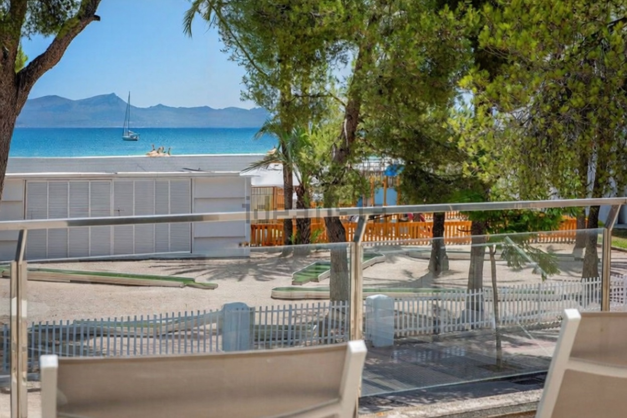 Seafront attic in Alcúdia — Sea view