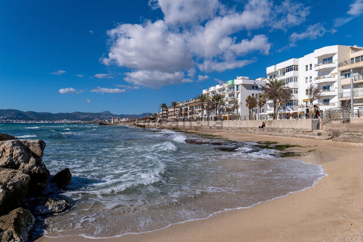 Beachfront flat in Palma de Mallorca